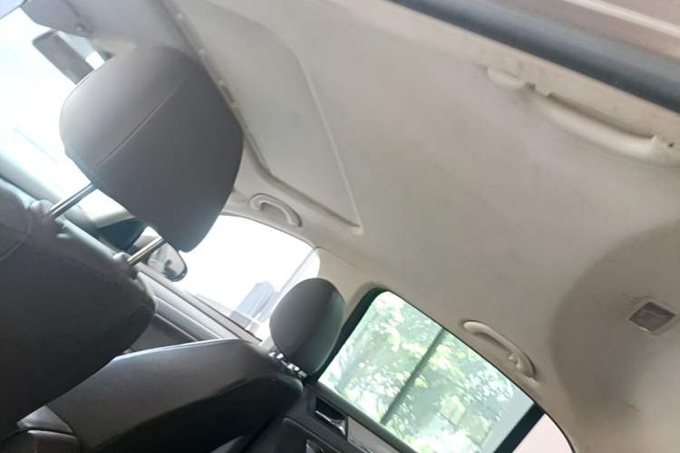 Used Volkswagen Bora 2014 1.6L Automatic Comfort Model Headliner