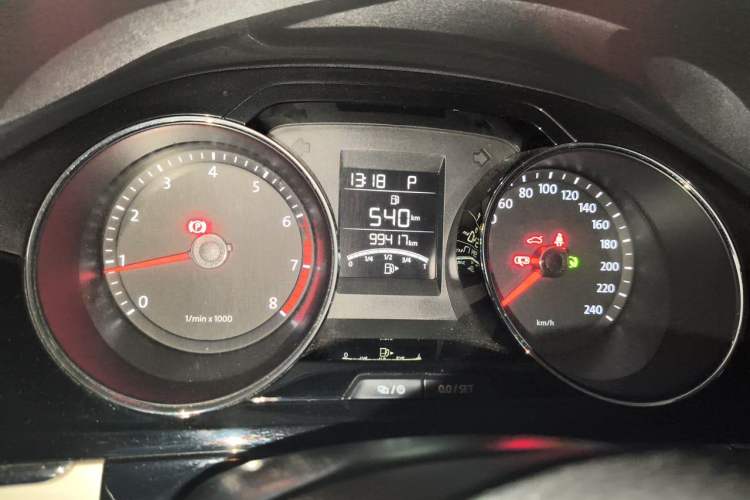 Used Volkswagen Bora 2014 1.6L Automatic Comfort Model Instrument Cluster