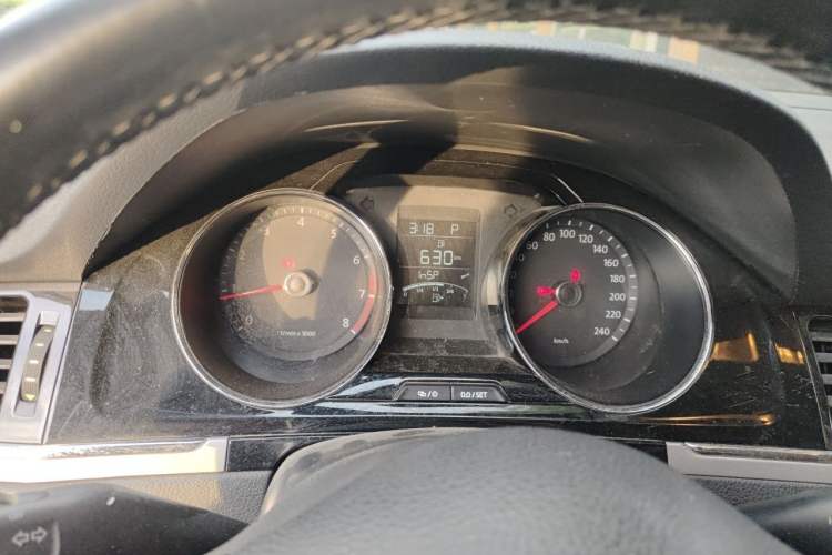 Used Volkswagen Bora 2014 1.6L Automatic Comfort Model Instrument Cluster