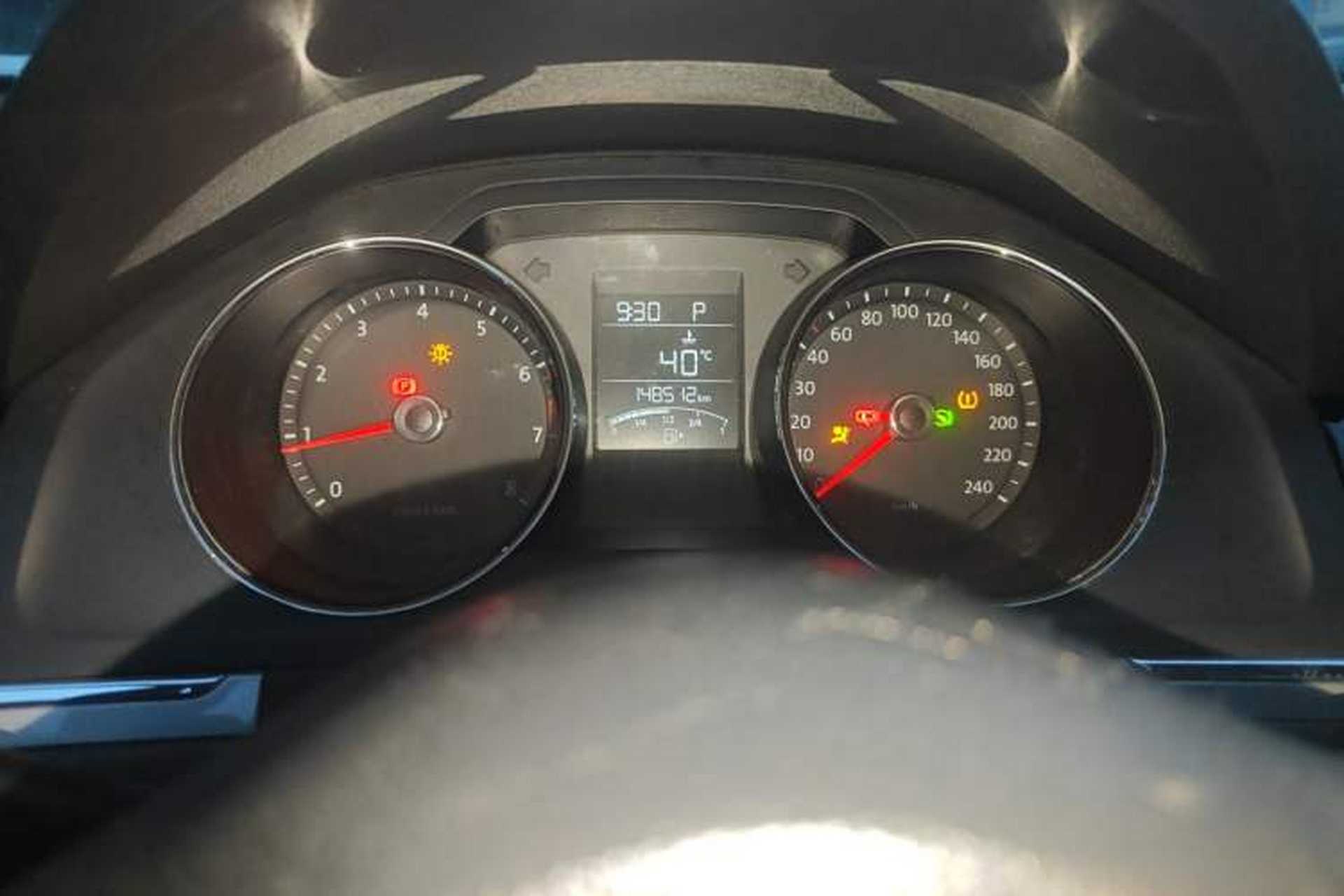 Used Volkswagen Bora 2014 1.6L Automatic Fashion Model Instrument Cluster