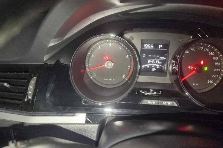 Used Volkswagen Bora 2014 1.4TSI Automatic Comfort Model Instrument Cluster