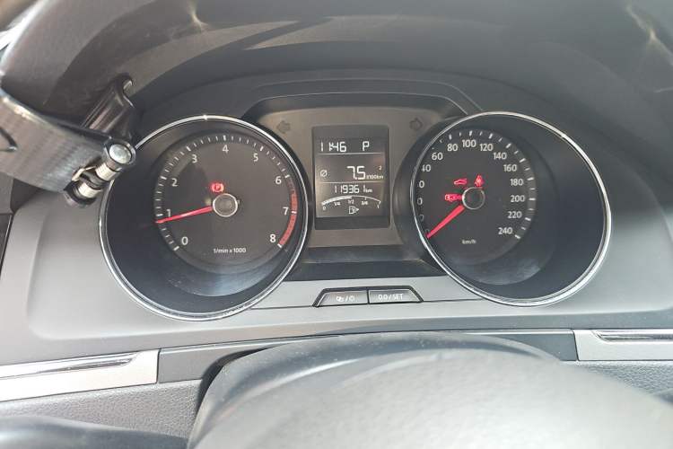 Used Volkswagen Bora 2014 1.6L Automatic Fashion Model Instrument Cluster