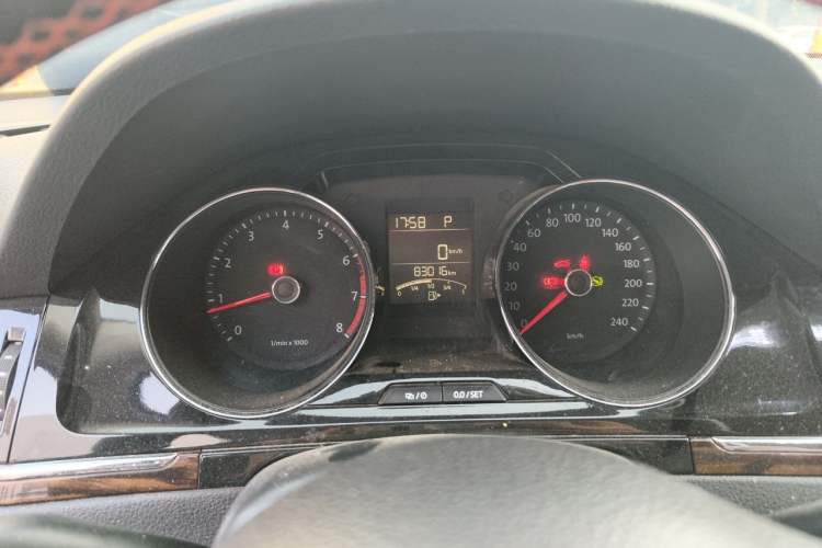Used Volkswagen Bora 2014 1.6L Automatic Luxury Model Instrument Cluster