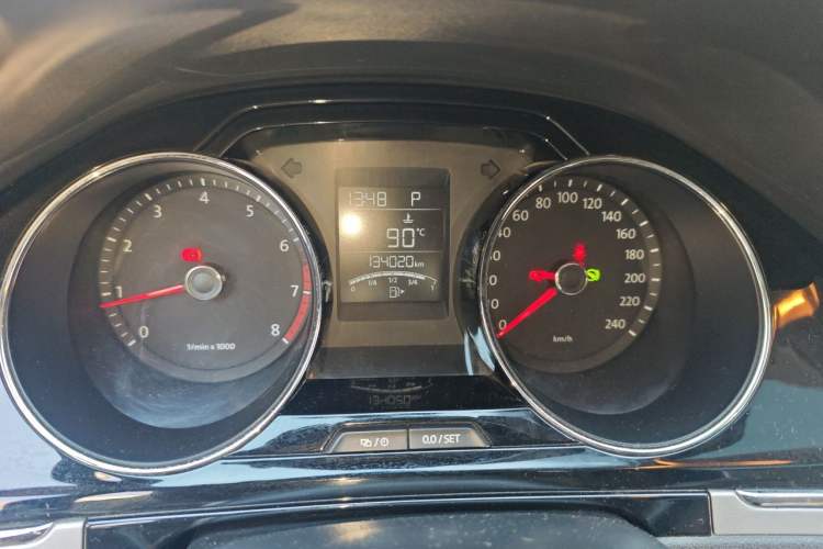 Used Volkswagen Bora 2014 1.4TSI Automatic Comfort Model Instrument Cluster