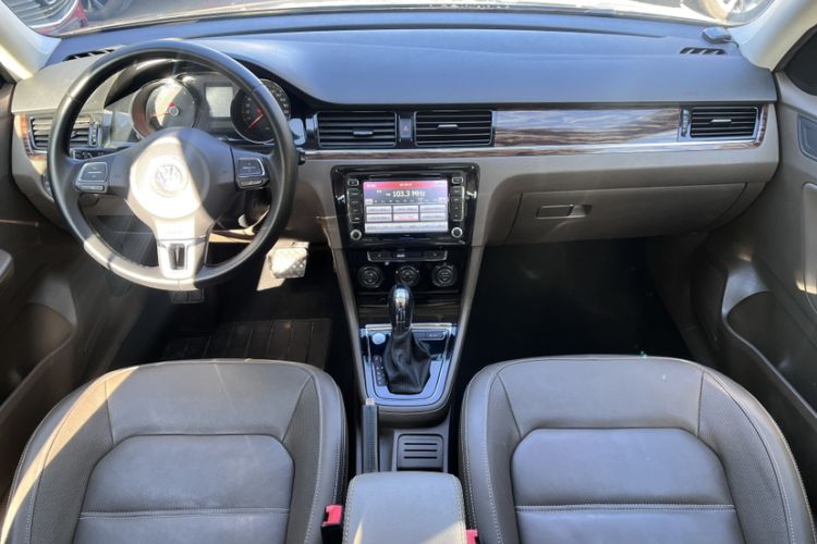 Used Volkswagen Bora 2014 1.6L Automatic Luxury Model Interior 1