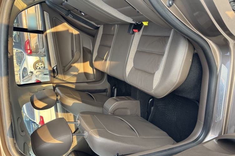 Used Volkswagen Bora 2014 1.6L Automatic Comfort Model Interior 2