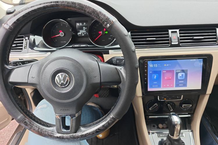 Used Volkswagen Bora 2014 1.6L Automatic Comfort Model Interior 2