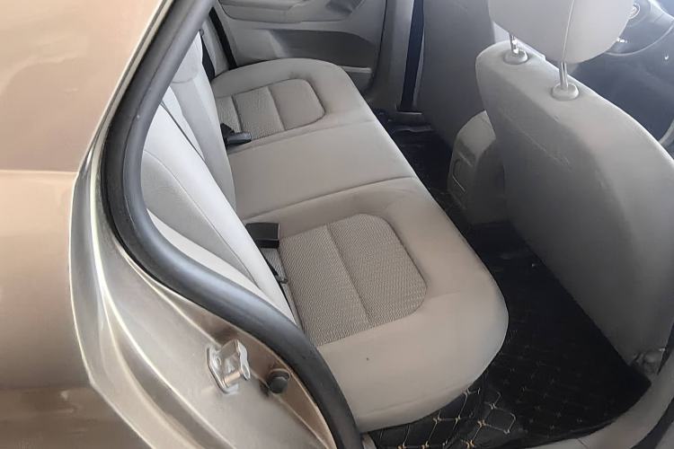Used Volkswagen Bora 2014 1.6L Automatic Fashion Model Interior 5