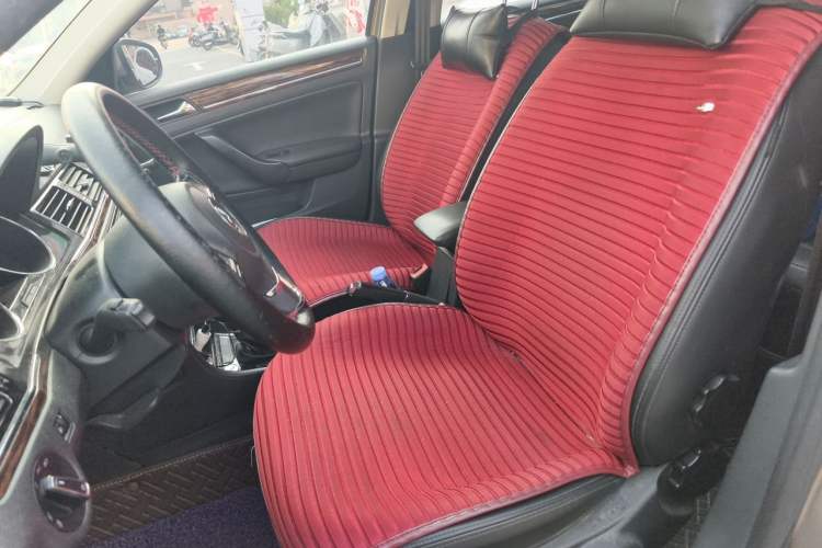 Used Volkswagen Bora 2014 1.6L Automatic Luxury Model Left Front Seat