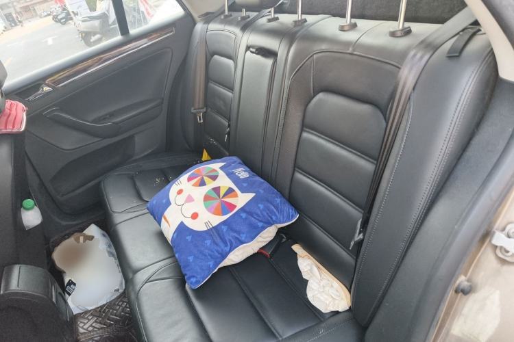 Used Volkswagen Bora 2014 1.6L Automatic Luxury Model Left Rear Seat