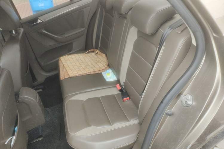 Used Volkswagen Bora 2014 1.6L Automatic Comfort Model Left Rear Seat