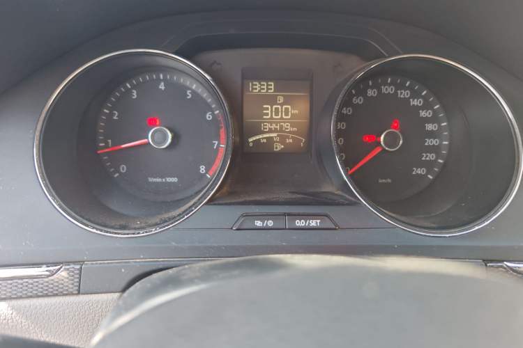 Used Volkswagen Bora 2014 1.6L Manual Fashion Edition Odometer Close Up