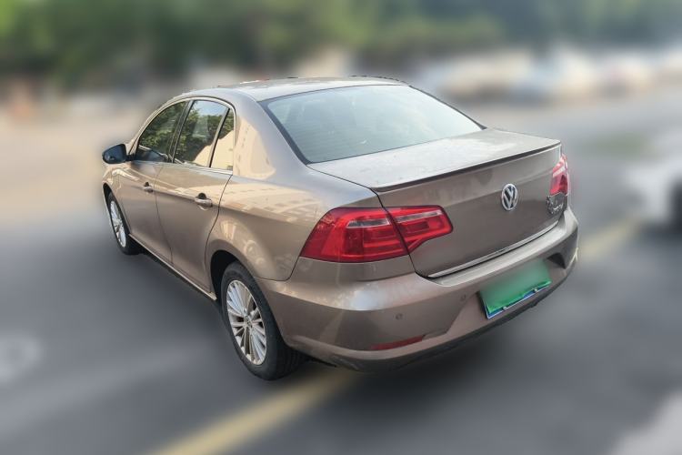 Used Volkswagen Bora 2014 1.6L Automatic Luxury Model Rear Left 45 Deg