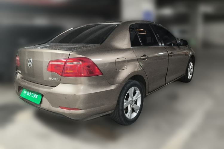 Used Volkswagen Bora 2014 1.6L Automatic Comfort Model Rear Right 45 Deg