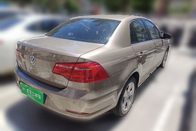Used Volkswagen Bora 2014 1.6L Automatic Comfort Model Rear Right 45 Deg