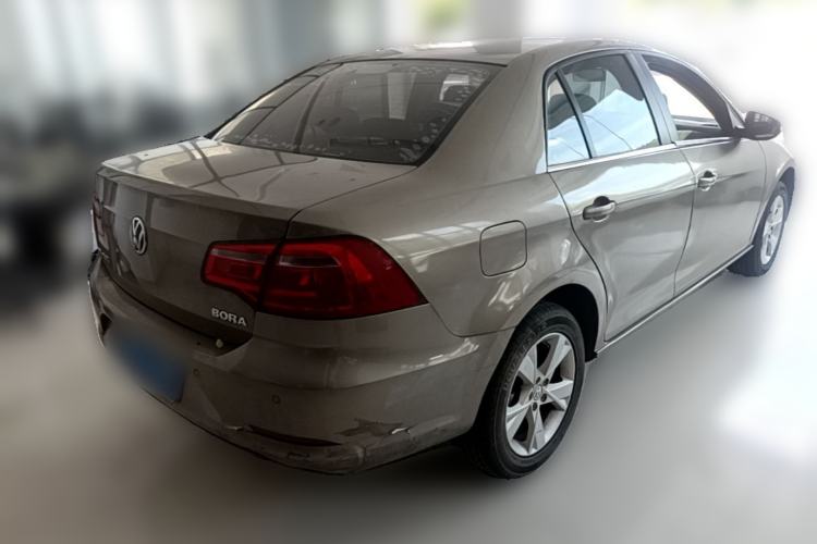 Used Volkswagen Bora 2014 1.6L Automatic Comfort Model Rear Right 45 Deg