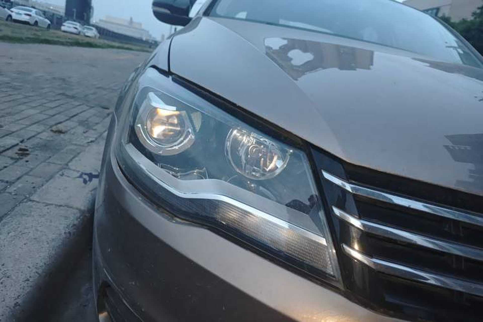 Used Volkswagen Bora 2014 1.6L Automatic Fashion Model Right Front Headlight