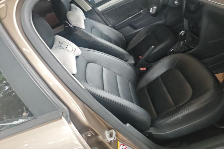 Used Volkswagen Bora 2014 1.6L Automatic Fashion Model Right Front Seat