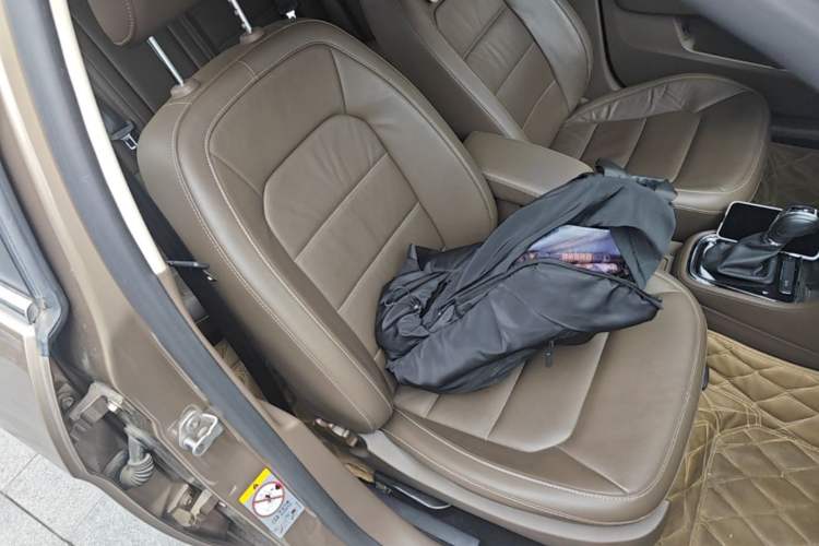 Used Volkswagen Bora 2014 1.4TSI Automatic Comfort Model Right Front Seat