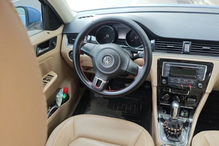 Used Volkswagen Bora 2014 1.6L Automatic Comfort Model Steering Wheel