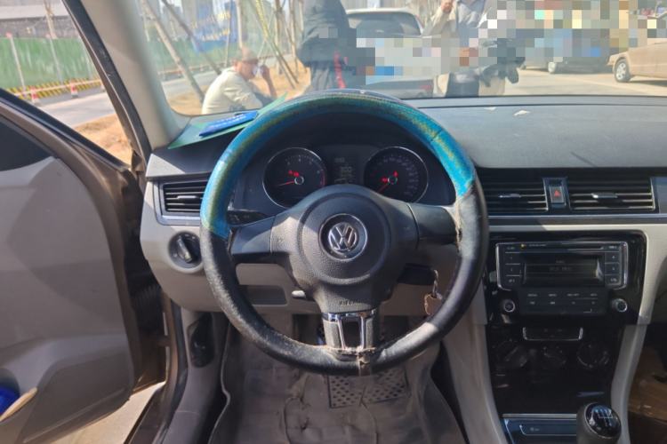 Used Volkswagen Bora 2014 1.6L Manual Fashion Edition Steering Wheel