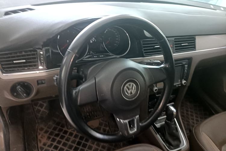 Used Volkswagen Bora 2014 1.6L Automatic Comfort Model Steering Wheel