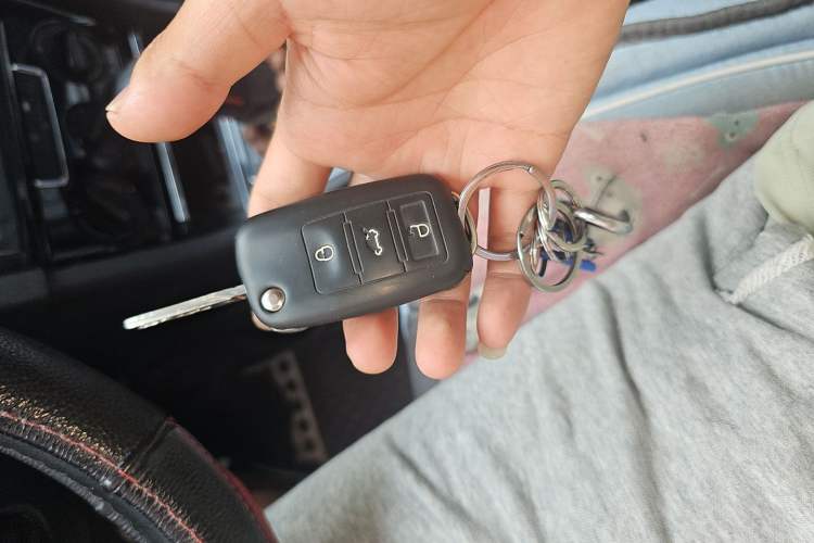 Used Volkswagen Bora 2014 1.6L Automatic Fashion Model Vehicle Key