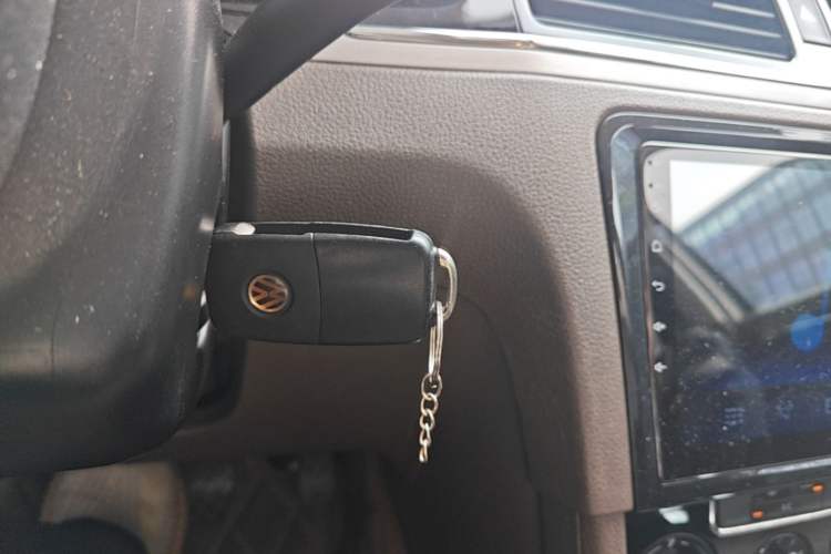 Used Volkswagen Bora 2014 1.4TSI Automatic Comfort Model Vehicle Key