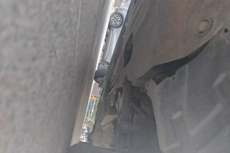 Used Volkswagen Bora 2014 1.6L Automatic Comfort Model Chassis Front Left