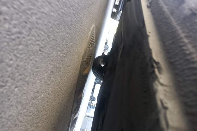 Used Volkswagen Bora 2014 1.6L Manual Fashion Edition Chassis Front Right