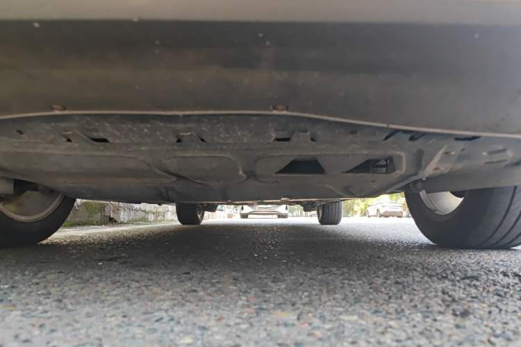 Used Volkswagen Bora 2014 1.6L Automatic Comfort Model Chassis Front