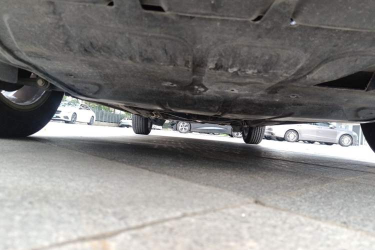 Used Volkswagen Bora 2014 1.6L Automatic Fashion Model Chassis Front