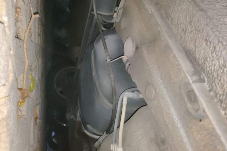 Used Volkswagen Bora 2014 1.6L Automatic Comfort Model Chassis Rear Right