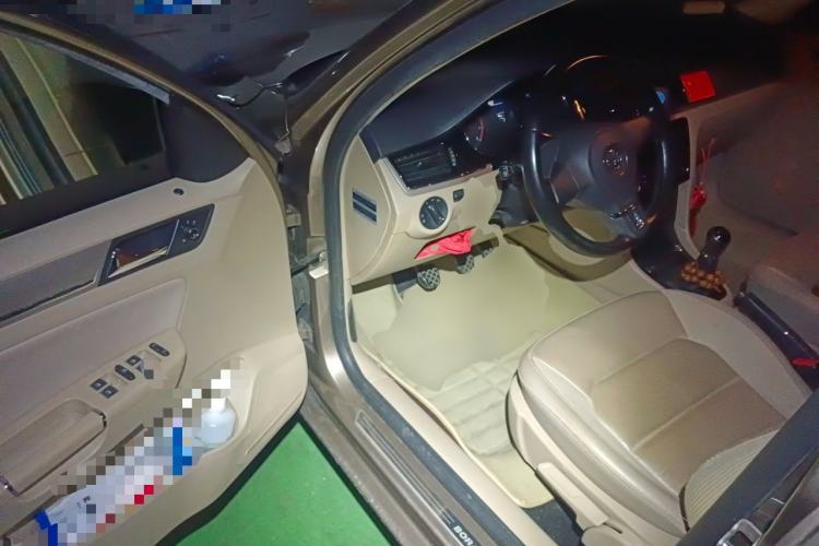 Used Volkswagen Bora 2014 1.6L Manual Comfort Model Driver Seat