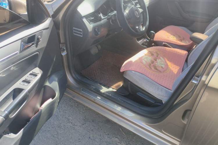 Used Volkswagen Bora 2014 1.6L Automatic Comfort Model Driver Seat