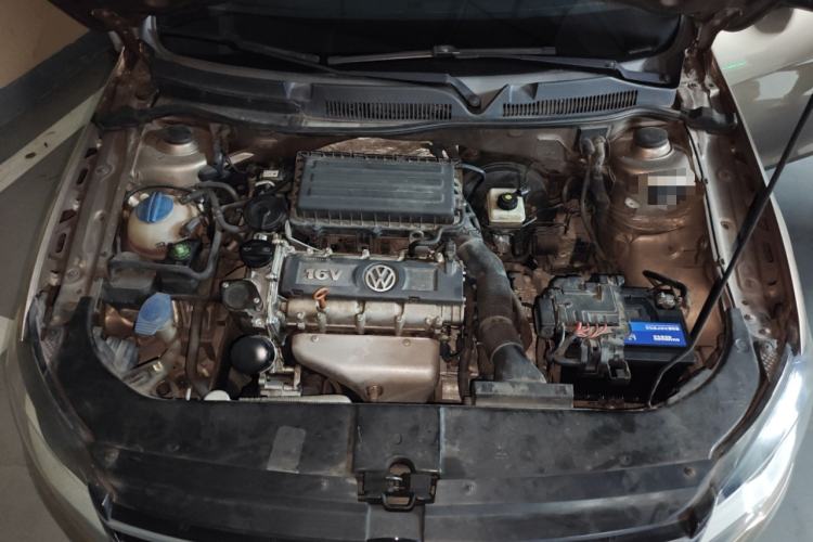 Used Volkswagen Bora 2014 1.6L Automatic Comfort Model Engine Bay