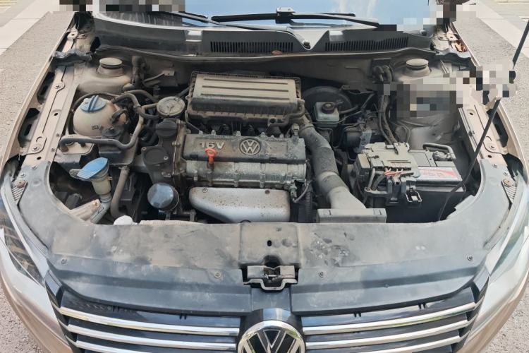 Used Volkswagen Bora 2014 1.6L Manual Fashion Edition Engine Bay