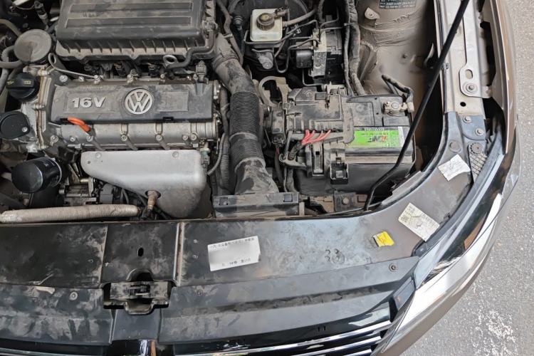 Used Volkswagen Bora 2014 1.6L Manual Comfort Model Engine Bay Left