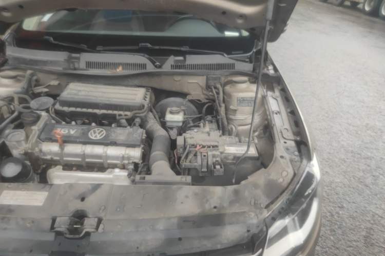 Used Volkswagen Bora 2014 1.6L Manual Comfort Model Engine Bay Left