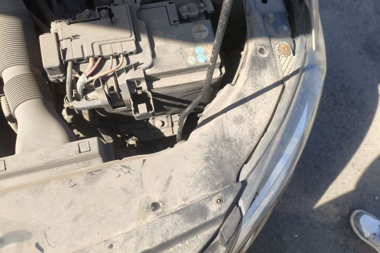 Used Volkswagen Bora 2014 1.6L Automatic Comfort Model Engine Bay Left