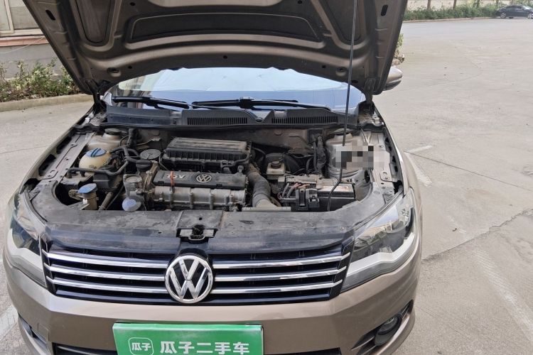 Used Volkswagen Bora 2014 1.6L Automatic Comfort Model Engine Bay Left