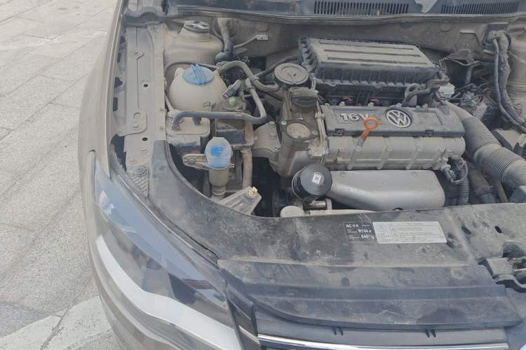 Used Volkswagen Bora 2014 1.6L Automatic Comfort Model Engine Bay Right