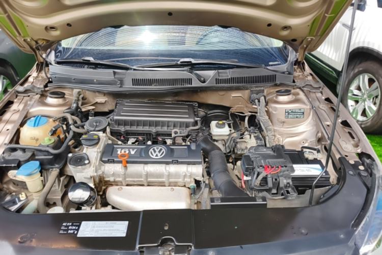 Used Volkswagen Bora 2014 1.6L Automatic Comfort Model Engine Bay