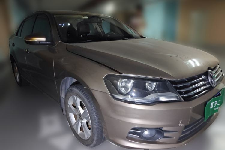 Used Volkswagen Bora 2014 1.6L Automatic Comfort Model Front Right 45 Deg