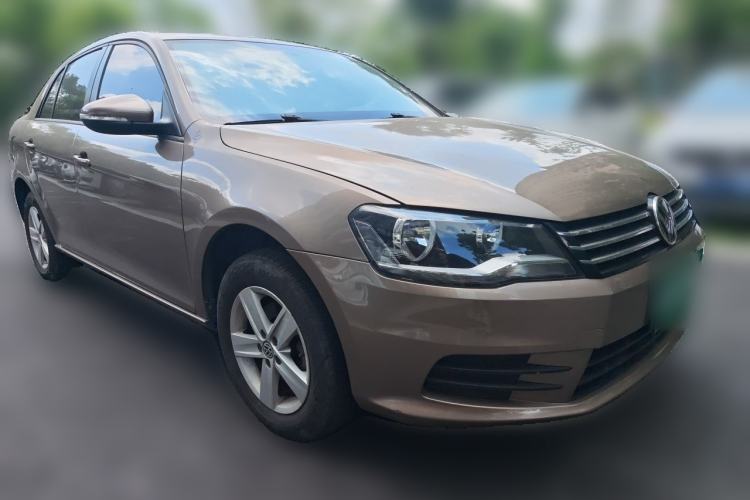 Used Volkswagen Bora 2014 1.6L Manual Fashion Edition Front Right 45 Deg