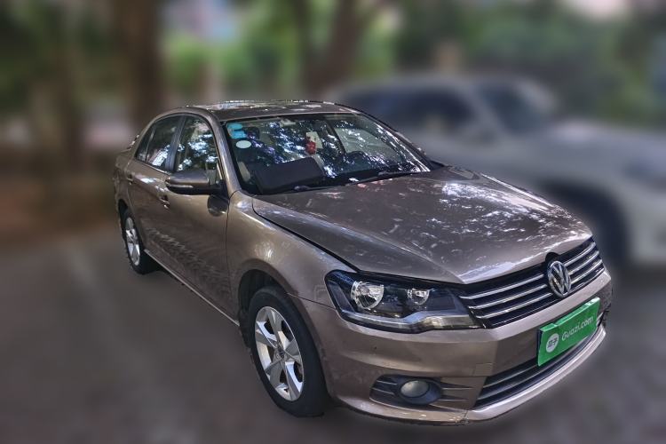 Used Volkswagen Bora 2014 1.6L Automatic Comfort Model Front Right 45 Deg