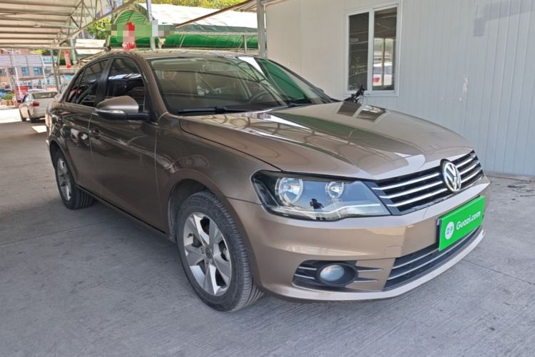 Used Volkswagen Bora 2014 1.6L Automatic Comfort Model Front Right 45 Deg