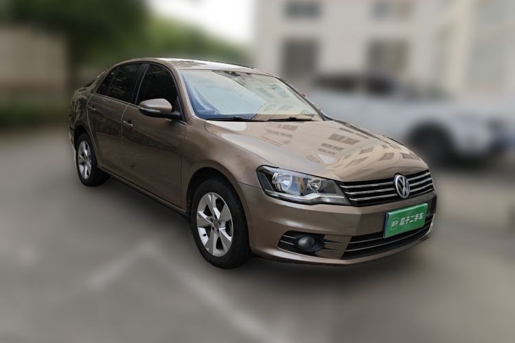 Used Volkswagen Bora 2014 1.6L Automatic Comfort Model Front Right 45 Deg