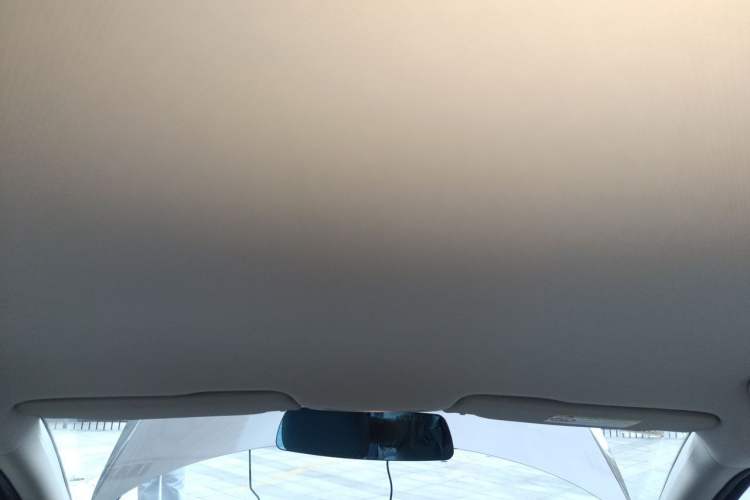 Used Volkswagen Bora 2014 1.6L Automatic Fashion Model Headliner
