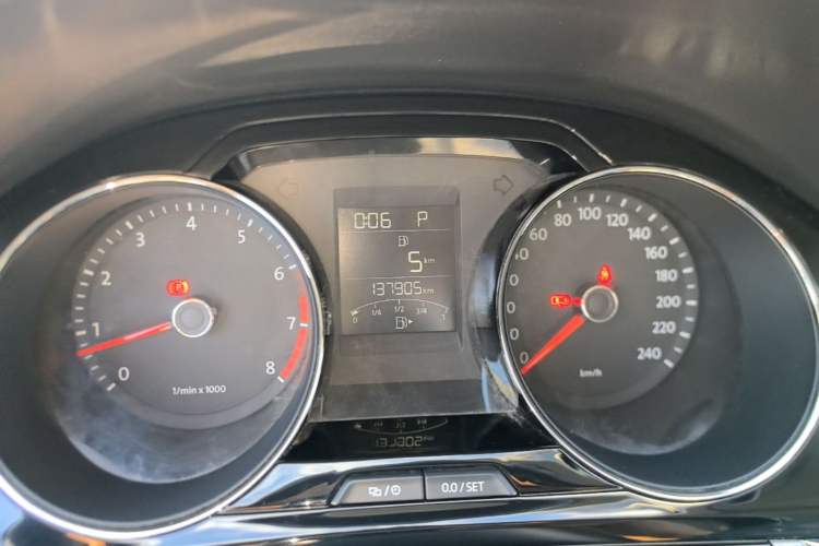 Used Volkswagen Bora 2014 1.6L Automatic Comfort Model Instrument Cluster